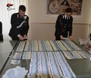 Carabinieri sequestro banconote contraffatte Trieste