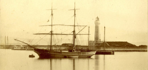 1880 circa - un due-alberi ormeggiato all'esterno del Molo Teresiano
