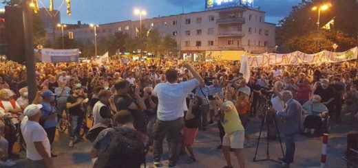 dimostrazione antigovernativa a Lubiana