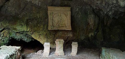 Grotta del Mitreo