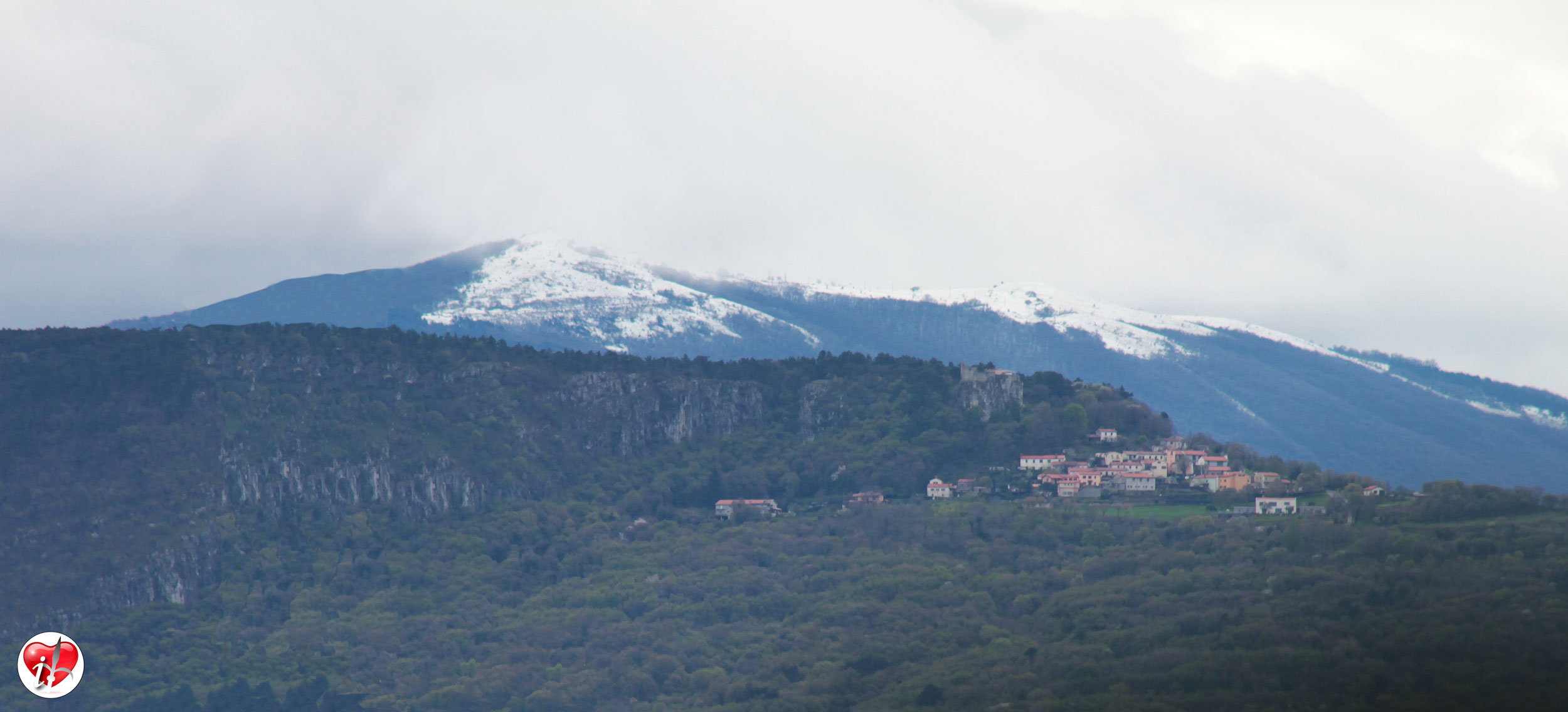 Monte Taiano Slavnik neve 14 aprile 2023