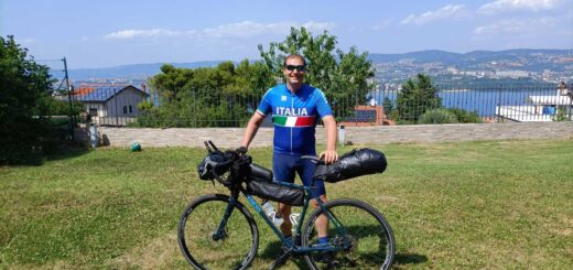 Andrea Mariucci in bici dall'Italia a Capo Nord