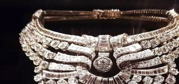 Collier regina d'Egitto