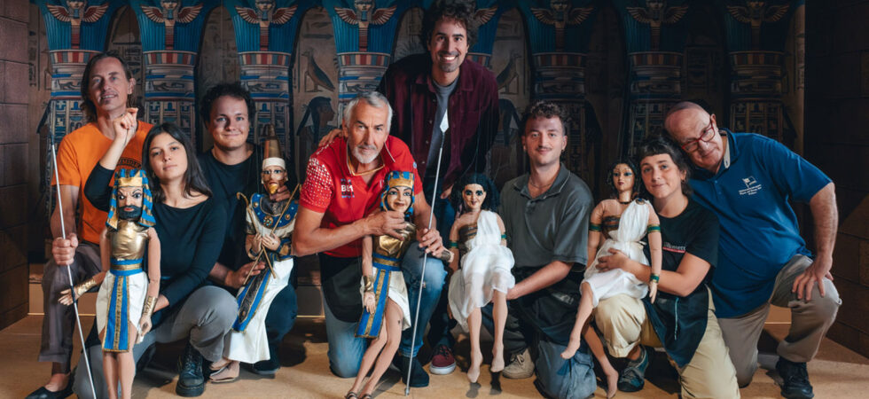 marionettisti con I Piccoli di Podrecca e Giacomo Segullia - by Alberto Furlani